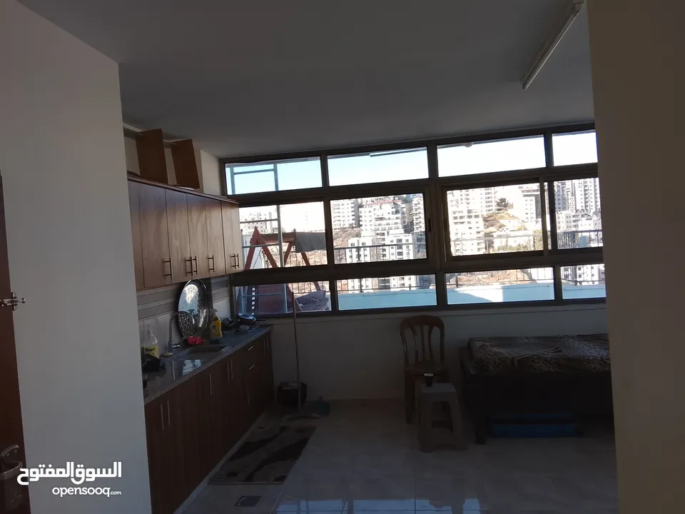 روف عباره عن استوديو