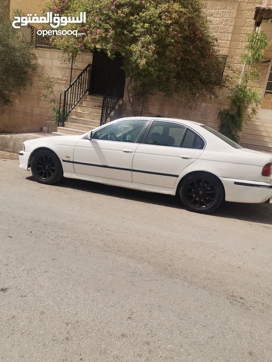 BMW 520A.I للبيع او البدل