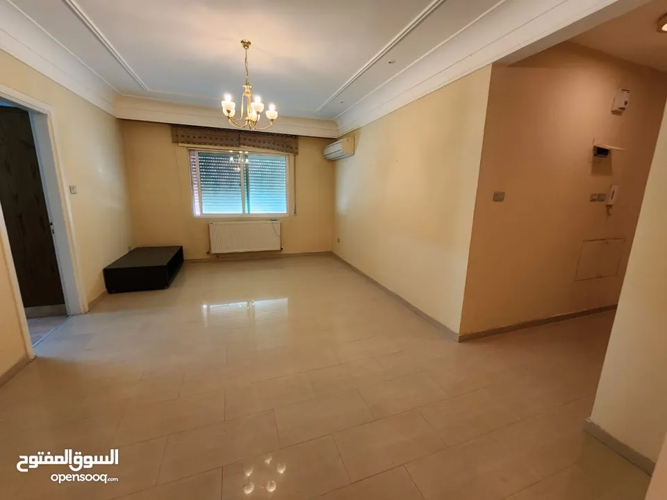 شقة للبيع في دير غبار ref : 14399