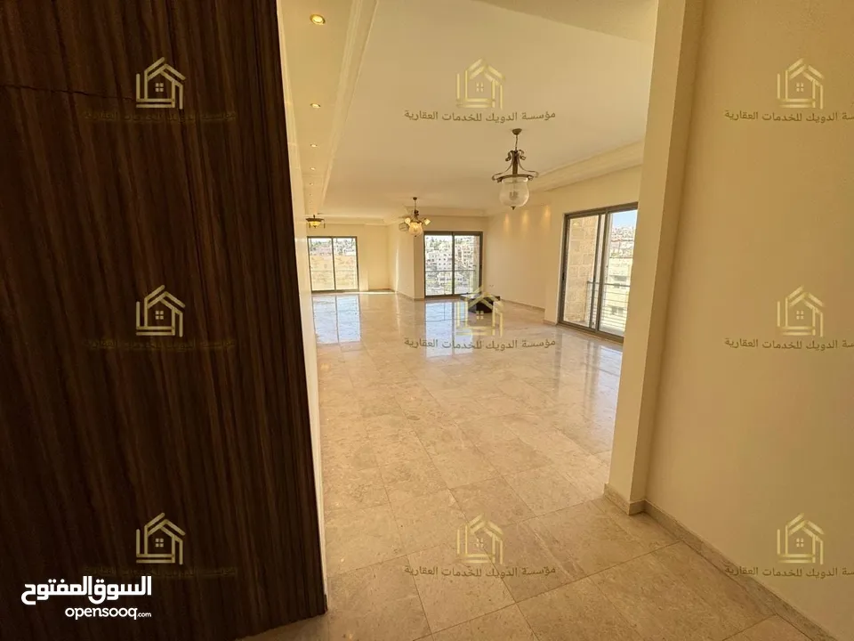 عرض فاخر --- جديد لم يسكن ----