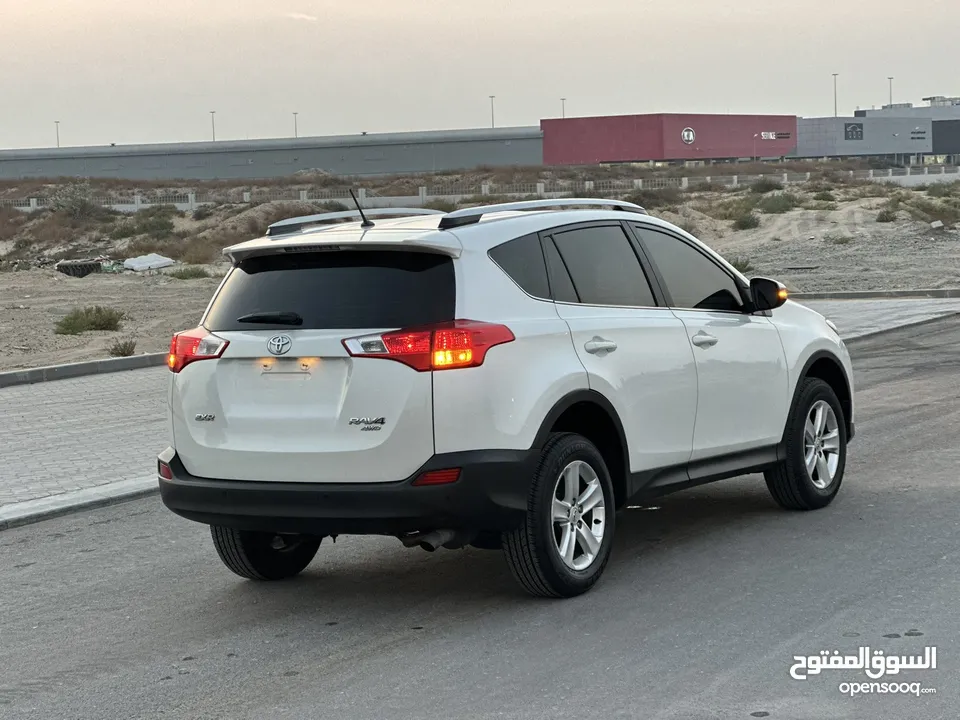 Toyota RAV4 4wd gcc راف 4 خليجي مالك اول