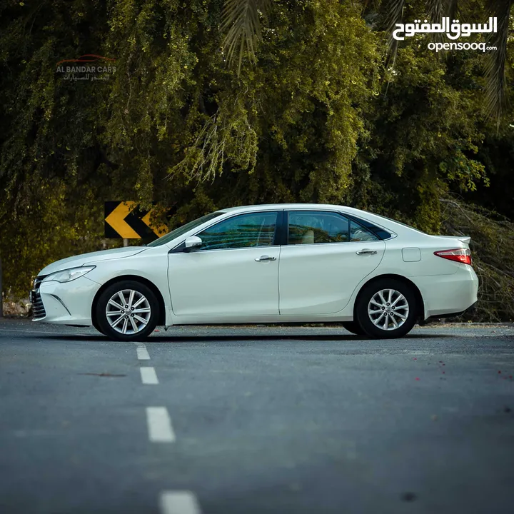 TOYOTA CAMRY Excellent Condition 2017 White