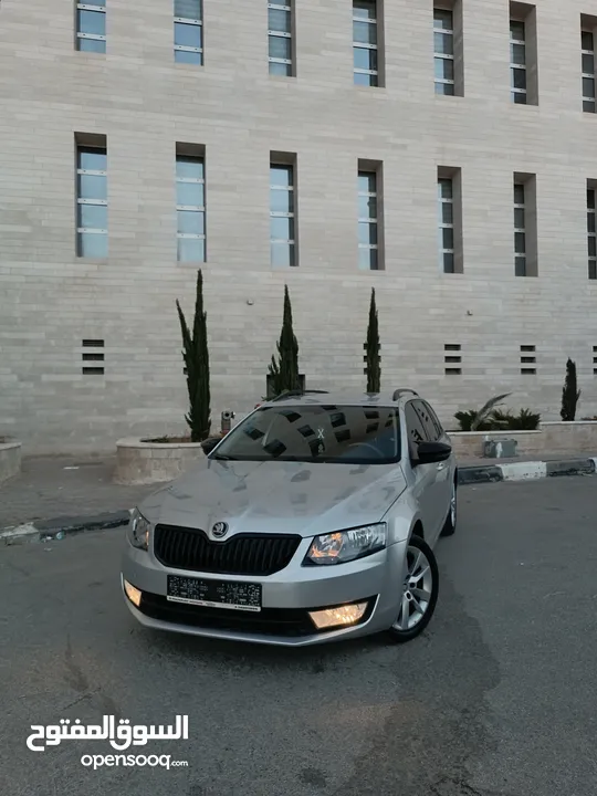 للبيع او البدل حسب نوع السياره