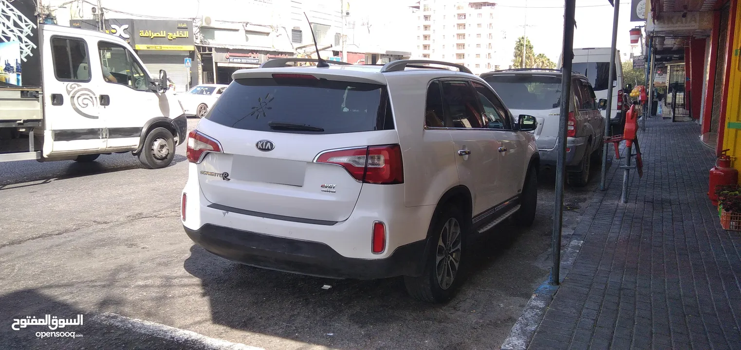 كيا سرنتو 4WD