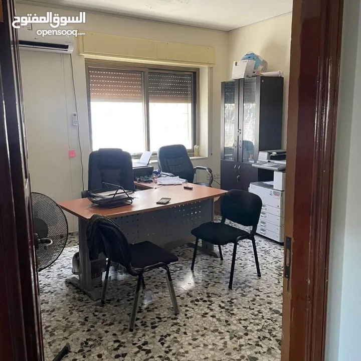 طابق أول في رام الله الشرفة بالقرب من محافظة رام الله والبيرة