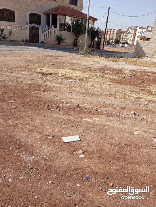 أرض في المستندة موقع مميز