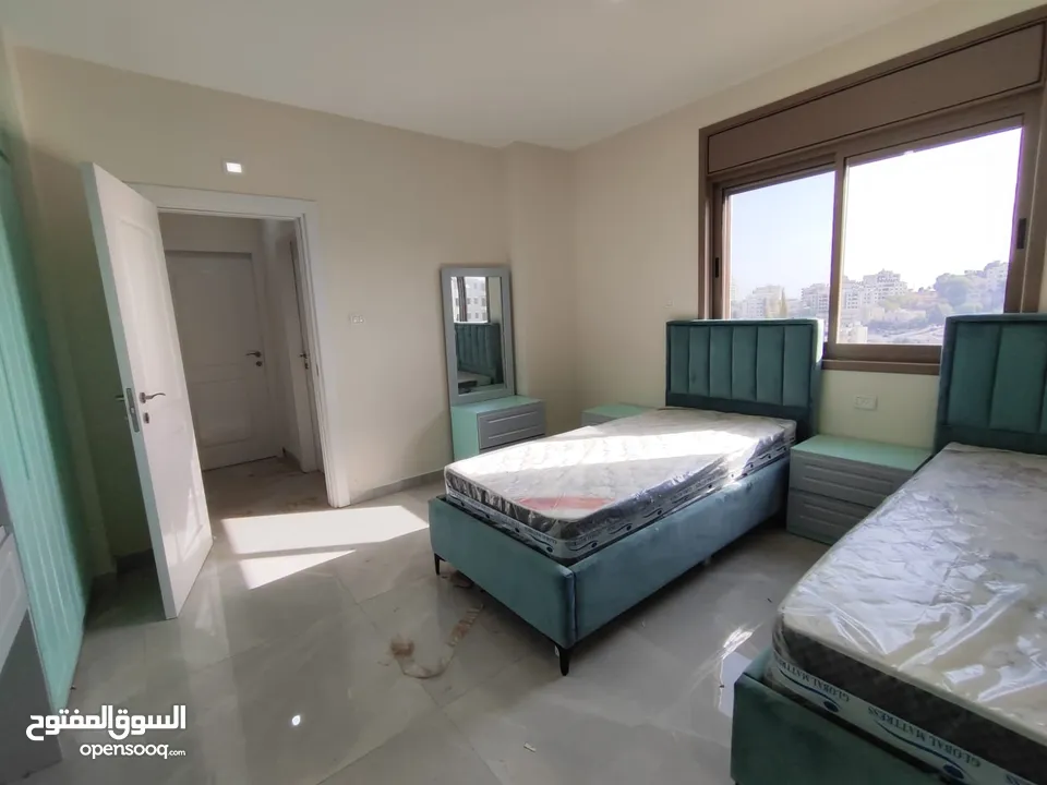 فرصتك للسكن في موقع مميز – عين منجد – إطلالة بانورامية