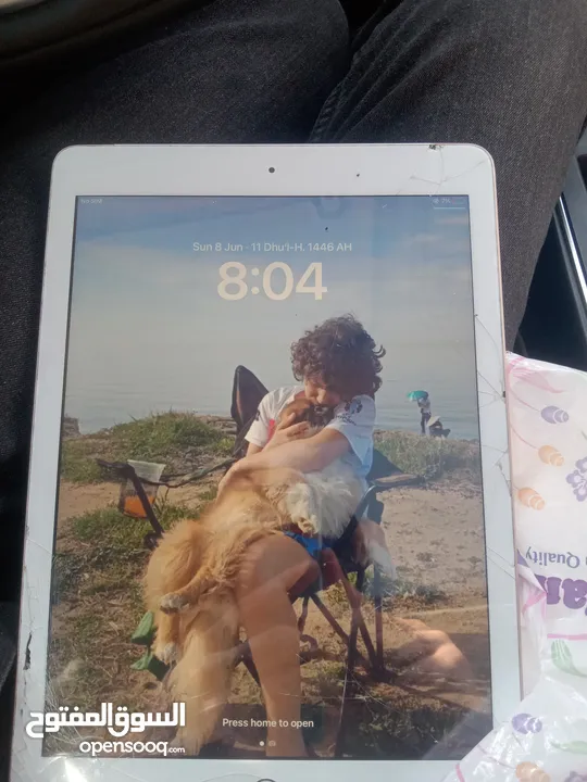 ipad 5 32gb .مشعورة قزازة التش