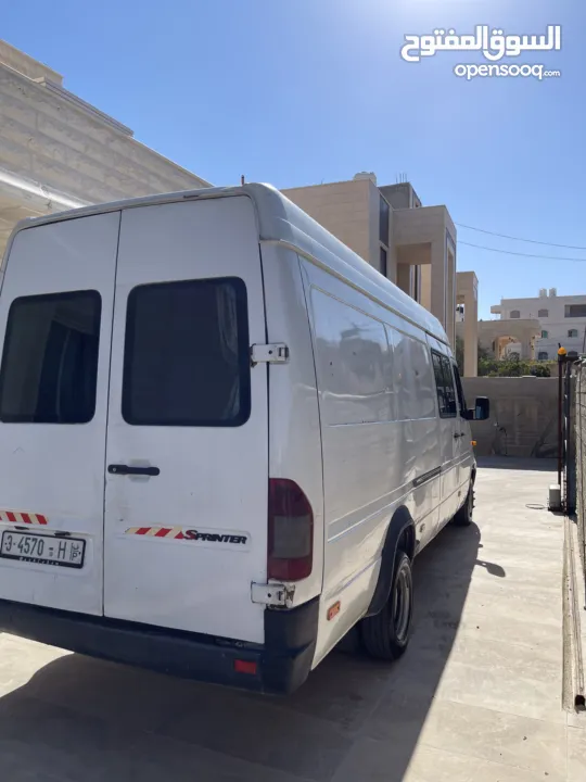 باص مرسيدس سبرينتر موديل 2007 الباص بحاله جيده الموتر جديد الجير جديد