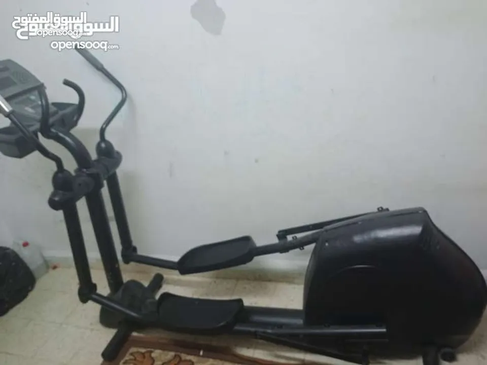 جهاز كروس الغزال لايف فتنس امريكي اصلي للبيع او للبدل مناسب لجميع الاعمار
