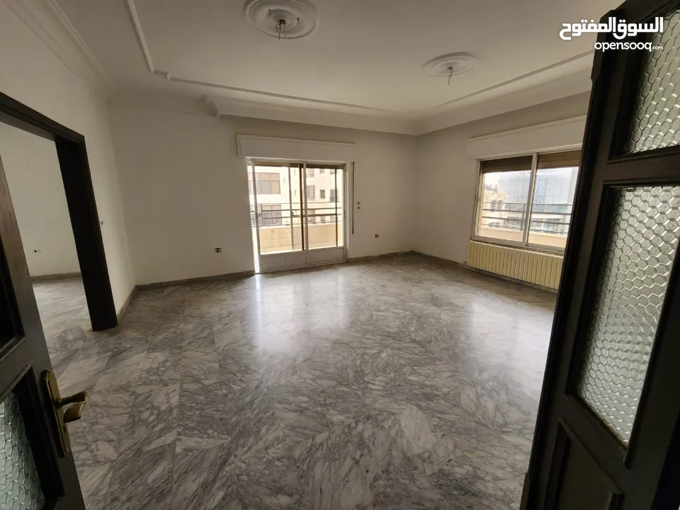 شقة طابقية للبيع او للإيجار في عبدون الشمالي - ref : 14473