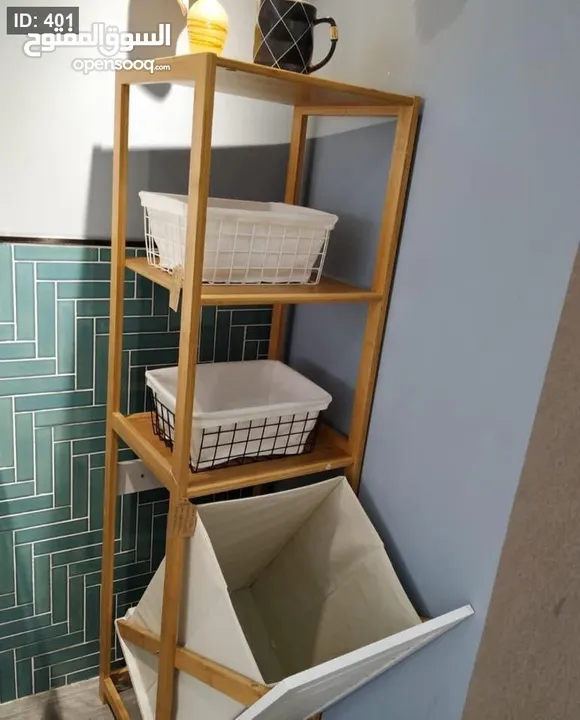 سلة غسيل بامبو مع أرفف تخزين – تصميم عملي وراقي مصنوعة من خشب الخيزران الطبيعي مع كيس داخلي من قماش