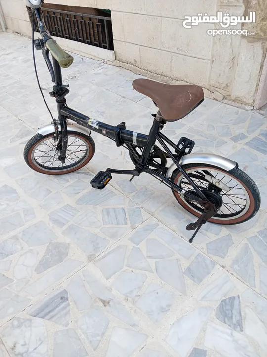 سياره ودراجات كهرباء وبسكليتات بحاله الجديد