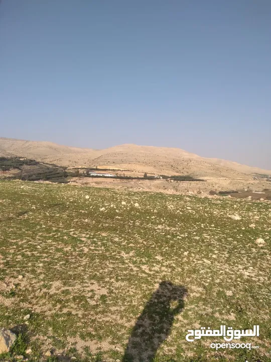 قطعة أرض للبيع مميزة بأطلالة مرتفعة وبسعر مغري