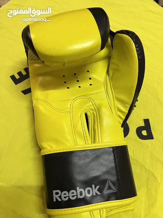 قفازات ملاكمة اصلية reebok