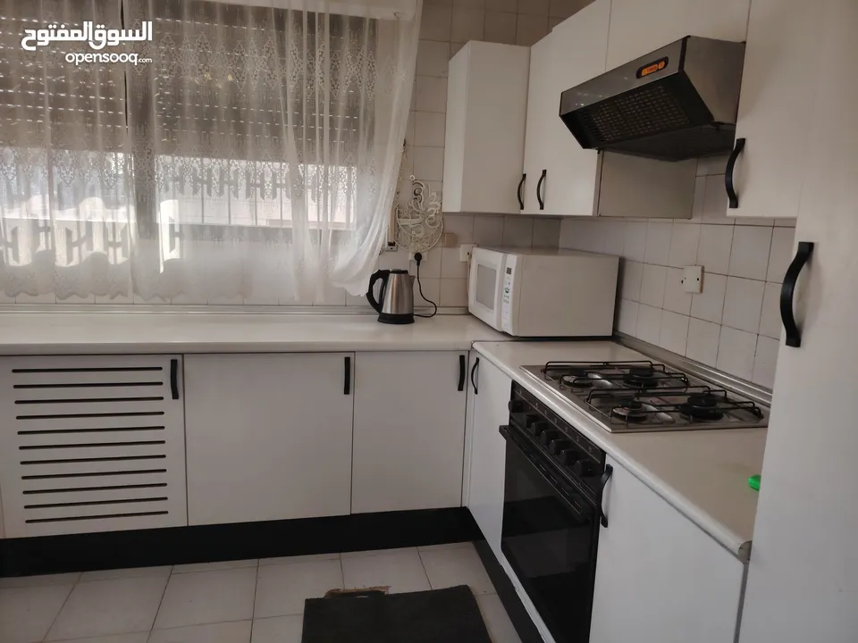 شقة مفروشة فاخرة للايجار الجبيهة