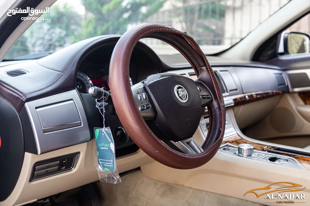 Jaguar XF 2007  السيارة وارد الشركة و بحالة ممتازة جدا