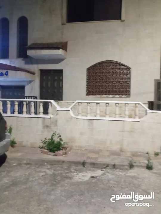 شقه ارضيه للايجار