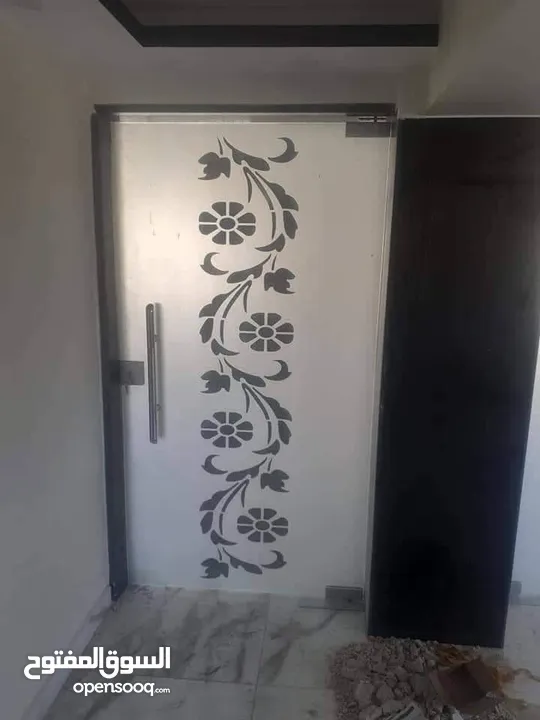 اعمال زجاج وسكريت