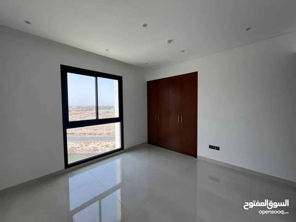 2 BR Amazing Brand New Sea View Flat in Al Mouj – Lagoon