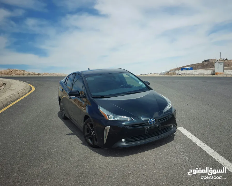 تويوتا بريوس 2022 XLE فحص كامل فل ما عدا الفتحة صنف بيرسونا TOYOTA PRIUS 2022 XLE FULLY LODED