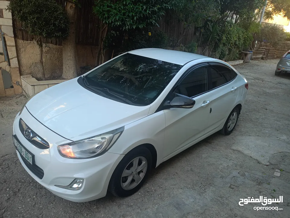 Hyundai accent