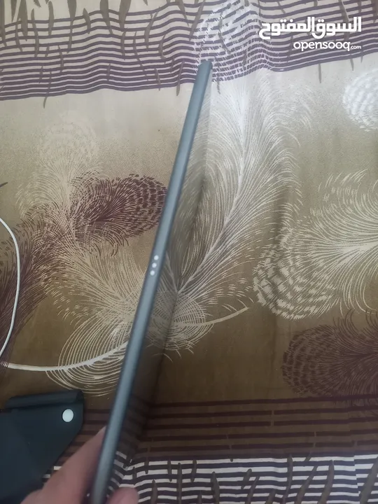 ايباد ايفون 9 مستعمل سنه واحده بحاله الوكاله فقط
