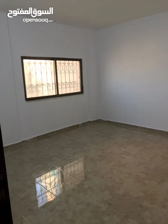 شقه فاخره للإيجار بجانب جامع بدر