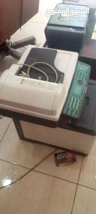 ألة طباعة وتصوير ملونة