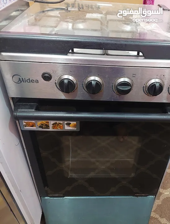 Gas cooker - 4 burner