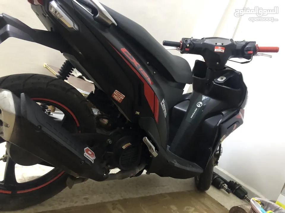 سكوتر QJ MOTOR 125 cc موديل 2022