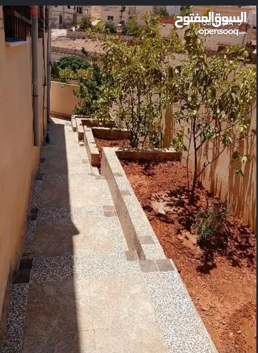 منزل شبه فيلا للبيع