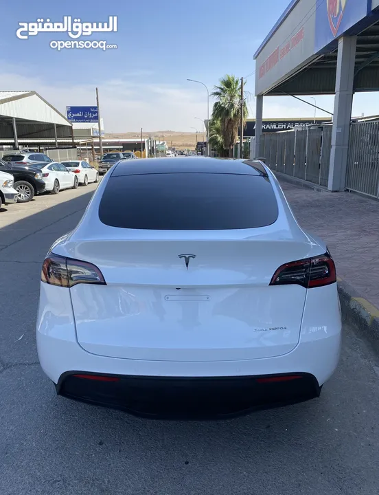 Tesla Y long range 2021