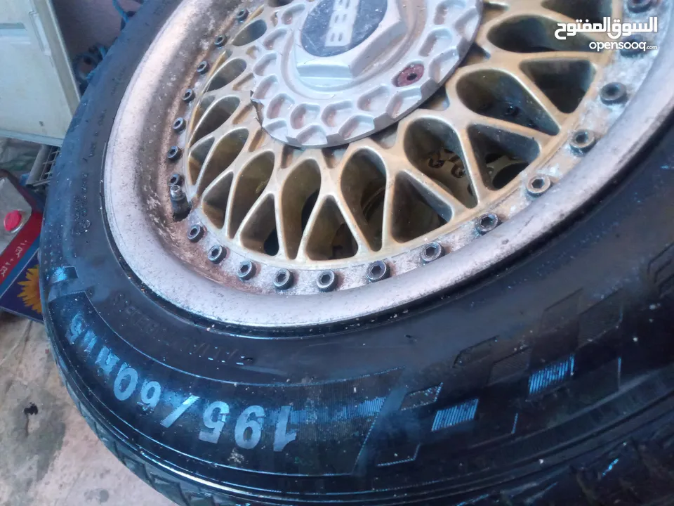 جنط  bbs  الماني اصلي .15 بحالة جيدة جدا . 5 براغي محير .... مع كوشوك نظيف