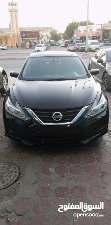 Nissan Altima 2016 clean