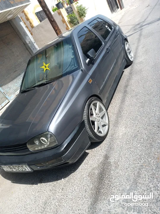 جولف mk3  موديل 1995 لون سكني