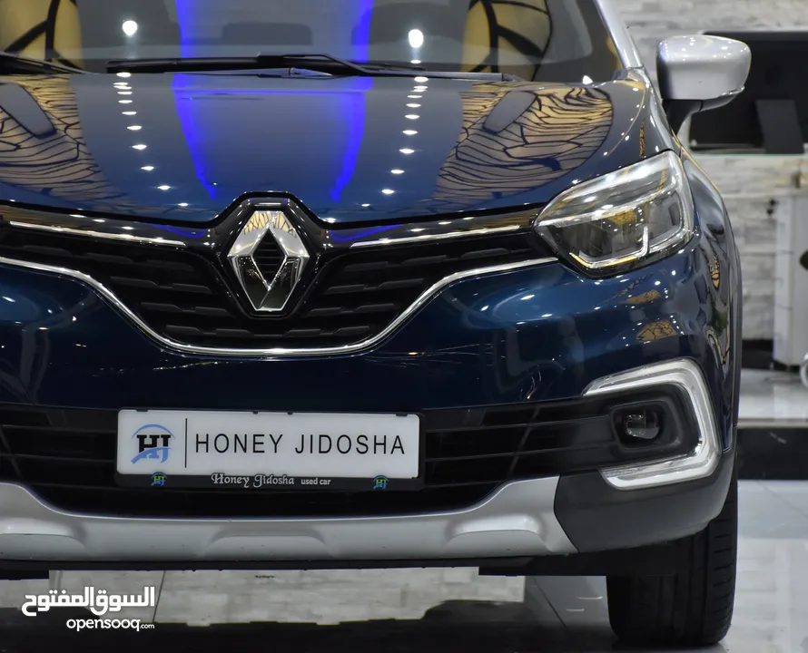 Renault Captur ( 2018 Model ) in Blue & White Color GCC Specs