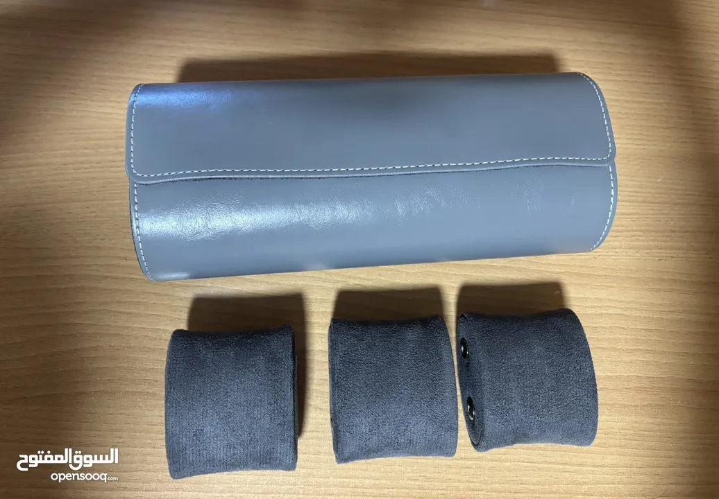 Watch roll