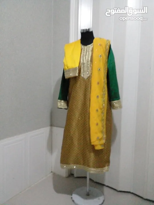 ملابس نسائية زي عماني