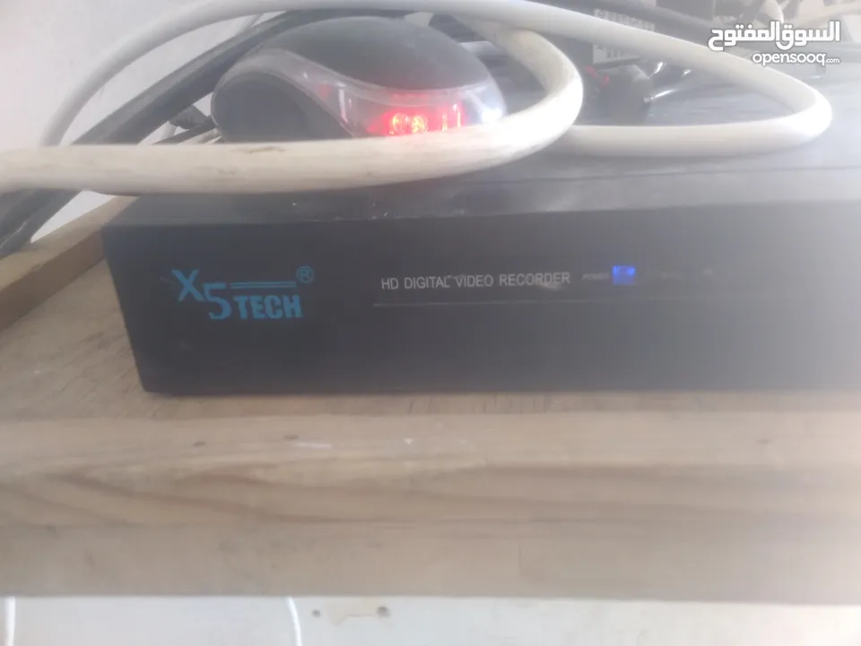 جهاز عالفحص مع اربع كاميرات مع وصلاته جهاز نظيف
