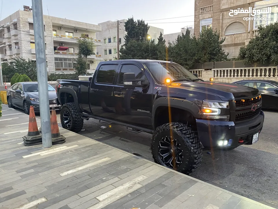 Chevrolet Silverado 2500 HD 4X4 6000 CC Clean Title