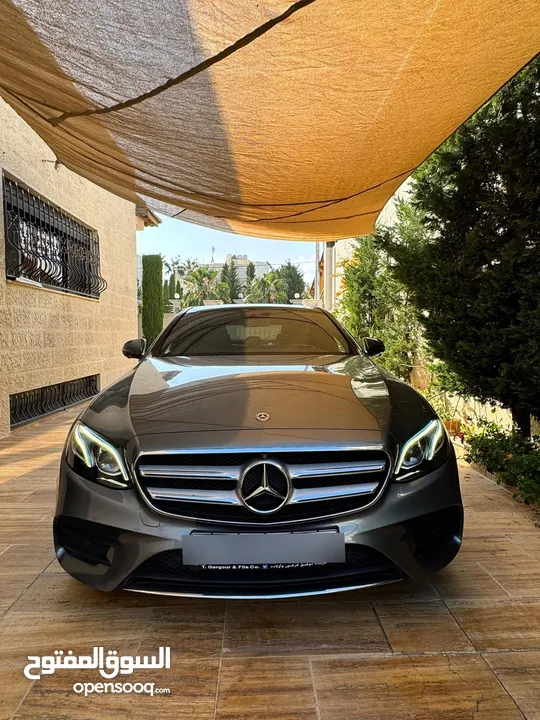 Mercedes E350e 2018 وارد الشركة غرغور و صيانة داخل الشركة