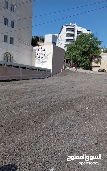 تزفيت ساحات ابو محمد نعمل على عزل اسطح وتزفيت ساحات وفتح شوارع