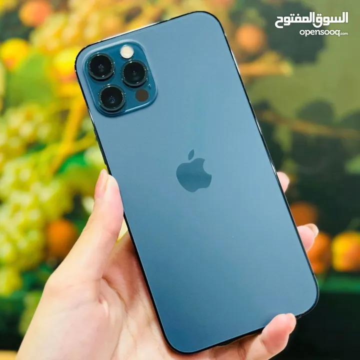 iPhone 12 pro بحالة الوكالة