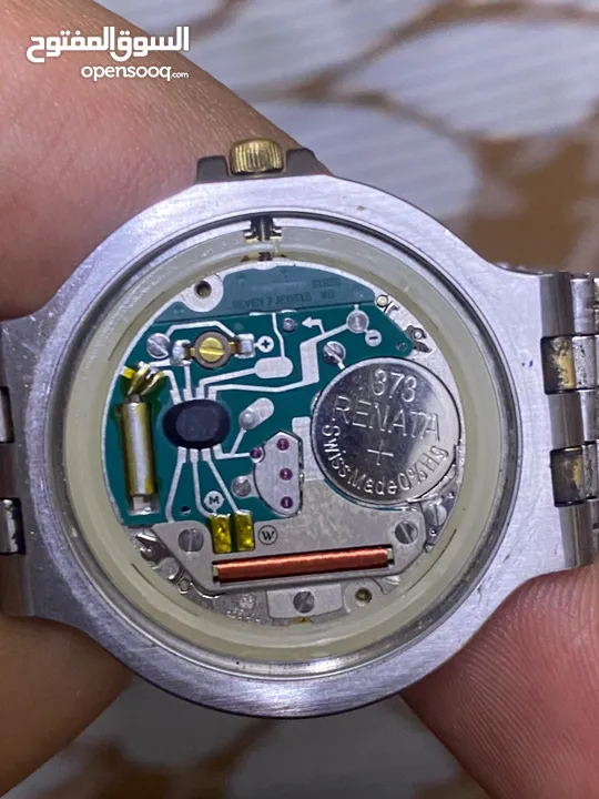 ساعة اترنا سويسري اصلي طوق ذهب المكينة تحتوي على 7 جواهر الساعة قمة بالنضافة