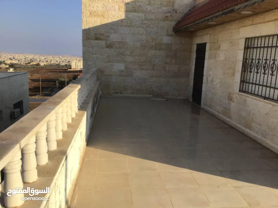 المكان بلحصن