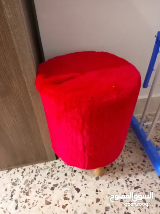 كنب وطاولات للبيع مستعمل