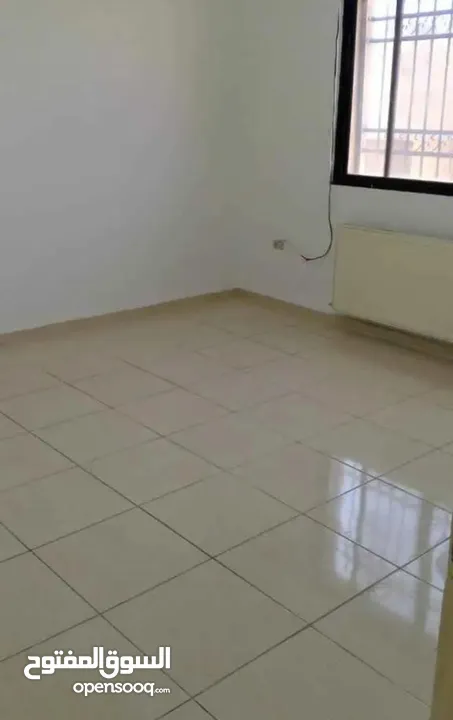 شقة فارغة - عرجان - 3نوم 1ماستر - 200م