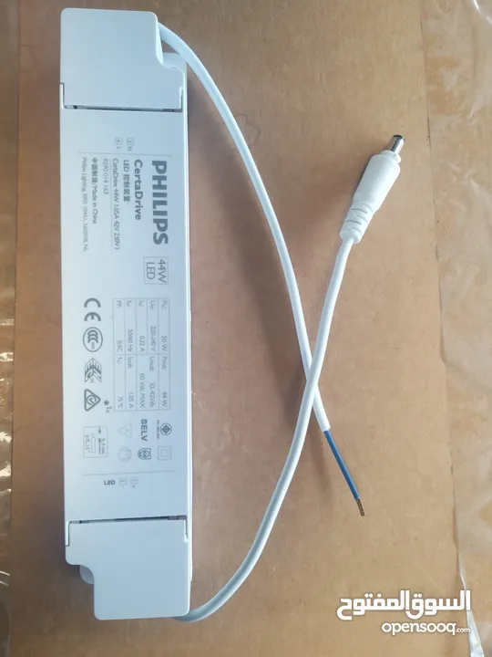 اضاءة led ledus panel light مع driver philips  الكمية 240 وحدة اضاءة