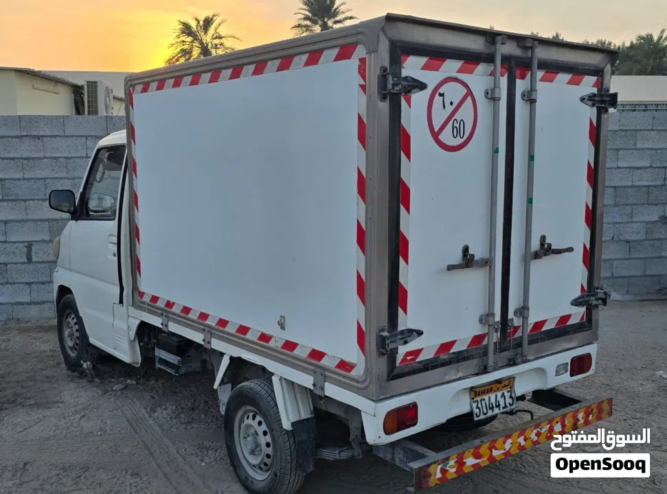 للبيع بيك اب ثلاجة نوع سي ام سي